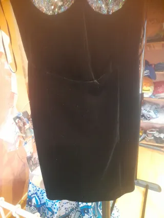 Vestido Bershka fiesta lentejuelas negro