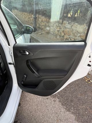 💣Peugeot 208 Active 1.6BlueHD 100Cv IVA DEDUCIBLE