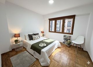 Piso en venta en Centro en Gijón