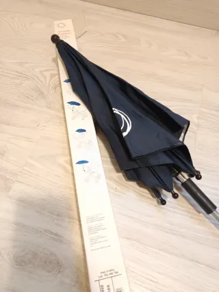 Sombrilla Bugaboo azul marino