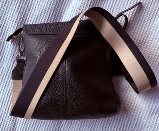 Bolso bandolera Prüne Olivia cuero negro