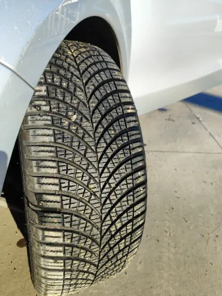 LLANTAS MERCEDES CLASE A 17 ORIGINALES NEUMÁTICOS