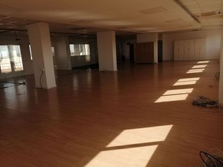 Oficina en alquiler en Colores - Entreparques en Sevilla