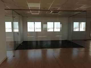 Oficina en alquiler en Colores - Entreparques en Sevilla