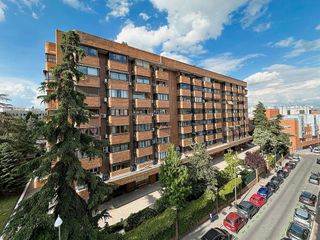 Piso en alquiler en Fuente del Berro en Madrid