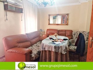 Casa adosada en venta en Cabra