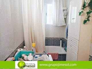 Casa adosada en venta en Cabra