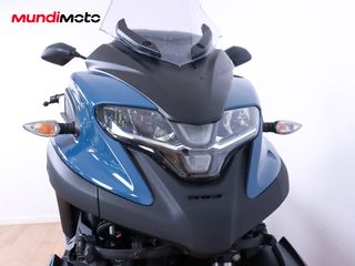 YAMAHA TRICITY 300