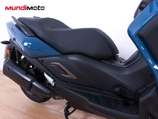 YAMAHA TRICITY 300