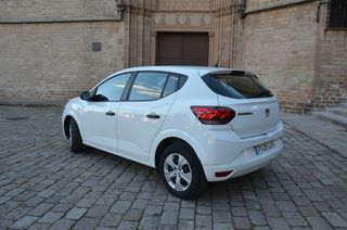 Dacia Sandero ECO-G ESSENTIAL 100CV.../OPORTUNIDAD../ POCOS Kilómetros