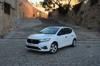 Dacia Sandero ECO-G ESSENTIAL 100CV.../OPORTUNIDAD../ POCOS Kilómetros