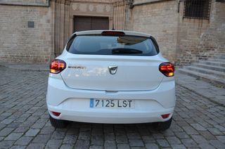 Dacia Sandero ECO-G ESSENTIAL 100CV.../OPORTUNIDAD../ POCOS Kilómetros