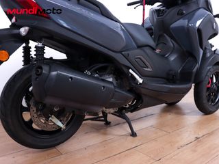 YAMAHA TRICITY 300