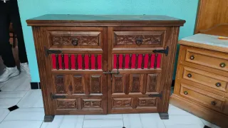 Máquina de coser ALFA negra y dorada