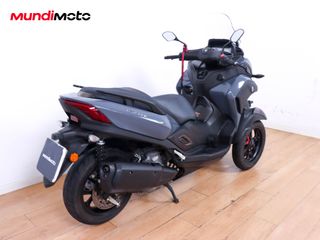 YAMAHA TRICITY 300