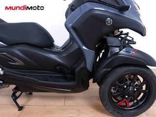 YAMAHA TRICITY 300