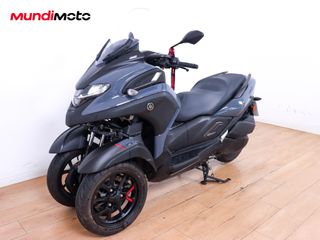 YAMAHA TRICITY 300