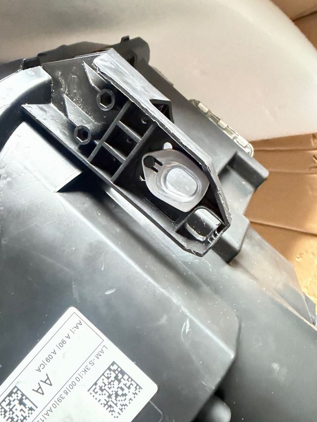 FARO DELANTERO BIXENON  IZQ MERCEDES-BENZ GLA