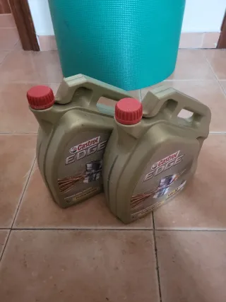 Aceite Castrol EDGE 5W-30 5L 40eur la garrafa