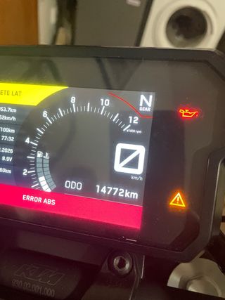 KTM 125 Duke Negra y Naranja