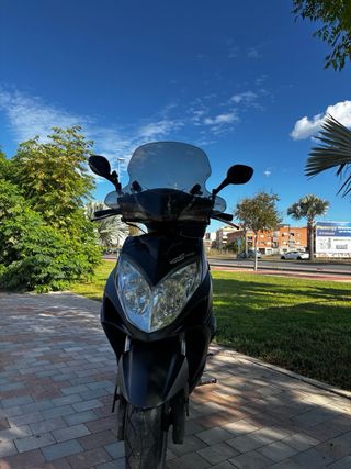 Kymco G5 125 Scooter Negra ITV