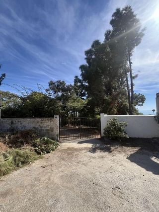Terreno en venta en El Faro de Calaburra - Chaparral en Mijas
