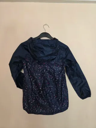 Chubasquero y Pantalones Trekking Niñ@ 8-9 Años