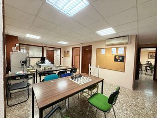 Oficina en venta en Benalúa en Alicante