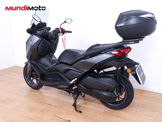 YAMAHA X-MAX 300