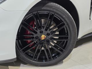 Porsche Panamera 4S Diesel