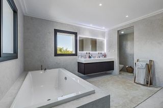 Casa en alquiler en Benahavís