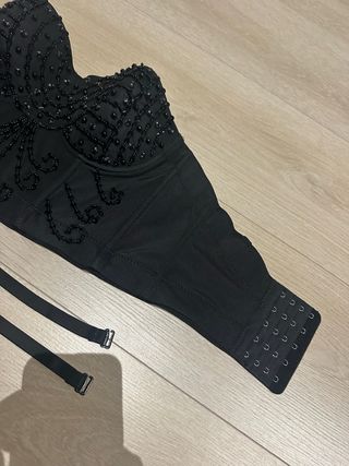 Corpiño negro pedrería
