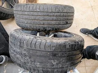 Llantas de aluminio 18 pulgadas con neumáticos