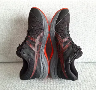 Asics Gel Contend 6 T. 42.5