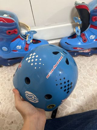 Patines en línea azules para niños