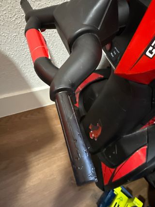 Quad eléctrico infantil negro y rojo