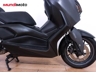 YAMAHA X-MAX 300
