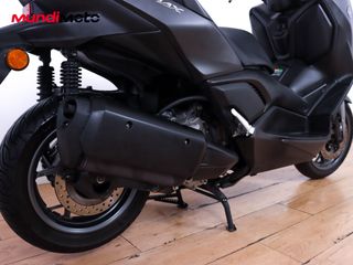 YAMAHA X-MAX 300