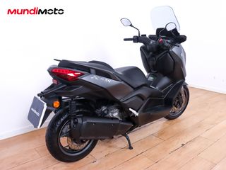 YAMAHA X-MAX 300