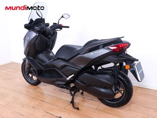 YAMAHA X-MAX 300