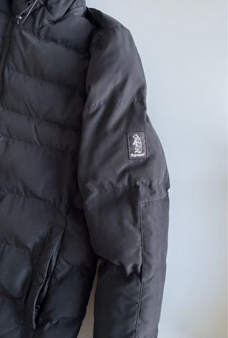 Giacca Refrigue nera con cappuccio