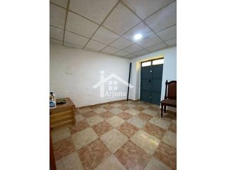 Casa en venta en Lucena