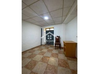 Casa en venta en Lucena