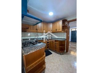 Casa en venta en Lucena