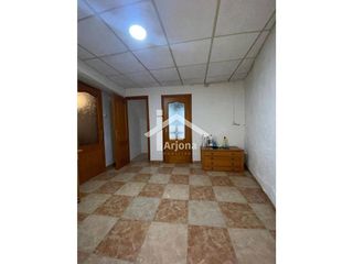 Casa en venta en Lucena