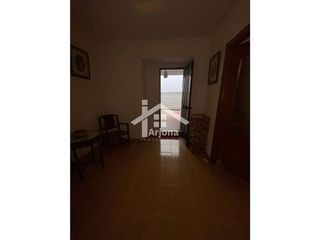 Casa en venta en Lucena