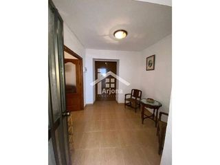 Casa en venta en Lucena