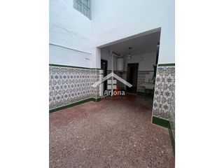 Casa en venta en Lucena