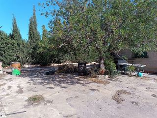 Chalet en venta en Urbanizaciones en Llíria