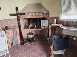 Chalet en venta en Urbanizaciones en Llíria